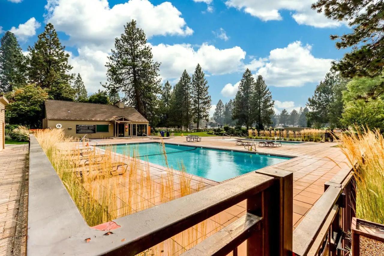 Seventh Mountain Resort Deschutes River Woods Exterior foto