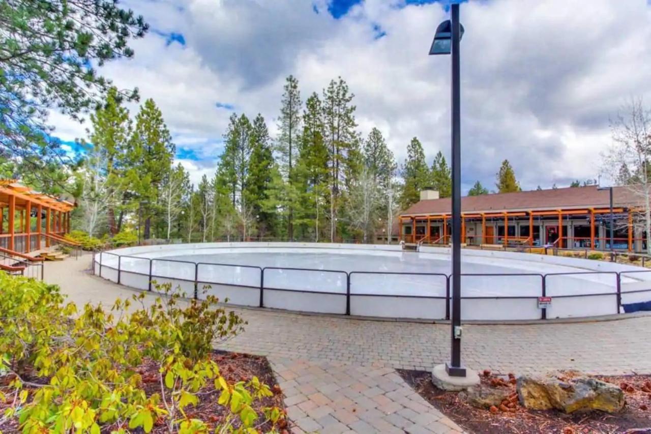 Seventh Mountain Resort Deschutes River Woods Exterior foto